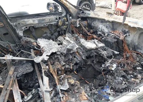 2016 Volvo Xc90 T6 Momentum z USA, uszkodzony, nr VIN YV4A22PK6G1064725